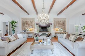 Villa Elizabeth an Hill Retreat