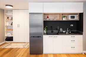 DeBlox living - Alhambra Apartments