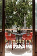 DeBlox living - Alhambra Apartments