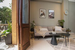 DeBlox living - Alhambra Apartments