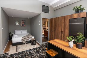 DeBlox living - Alhambra Apartments