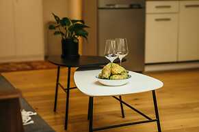 DeBlox living - Alhambra Apartments