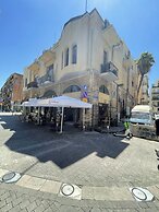 DeBlox living - Alhambra Apartments