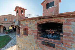 Villa Lajatico in Fabbrica