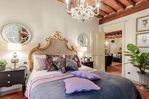 Casa Kathy in Lucca With 2 Bedrooms and 1 Bathrooms