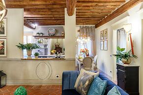 Casa Kathy in Lucca With 2 Bedrooms and 1 Bathrooms