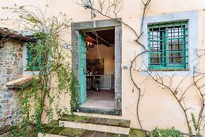 Villa Gufo in Lucca With 5 Bedrooms and 4 Bathrooms