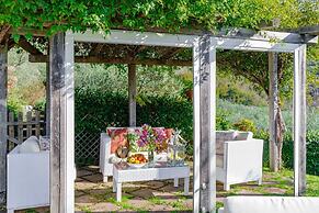 Villa Gufo in Lucca With 5 Bedrooms and 4 Bathrooms