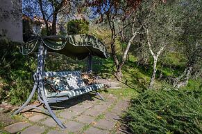 Villa Gufo in Lucca With 5 Bedrooms and 4 Bathrooms