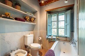 Villa Gufo in Lucca With 5 Bedrooms and 4 Bathrooms