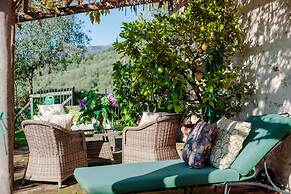 Villa Gufo in Lucca With 5 Bedrooms and 4 Bathrooms