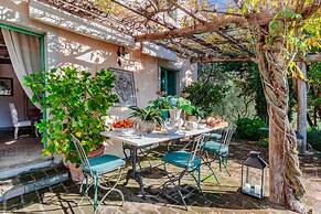 Villa Gufo in Lucca With 5 Bedrooms and 4 Bathrooms