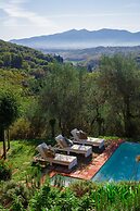 Villa Gufo in Lucca With 5 Bedrooms and 4 Bathrooms