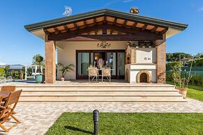 The Luxury Beach Villa