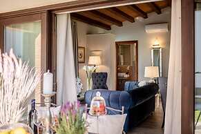 The Luxury Beach Villa