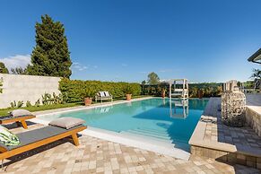 The Luxury Beach Villa