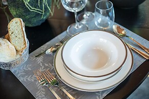 The Luxury Beach Villa