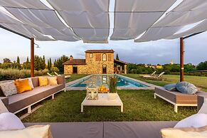 Il Conte Farmhouse Retreat