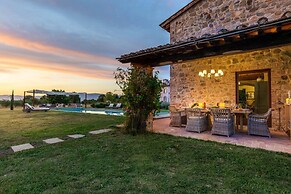 Il Conte Farmhouse Retreat