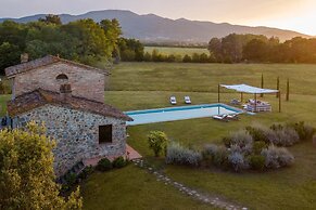 Il Conte Farmhouse Retreat
