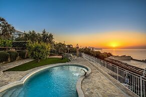 Villa Marika in Sant Agata sui Due Golfi