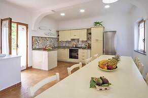 Villa Marika in Sant Agata sui Due Golfi