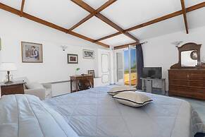 Villa Ferrara in Sant Agata sui Due Golfi