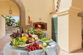 Villa Ferrara in Sant Agata sui Due Golfi