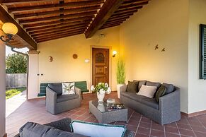 Nonna Bianca Farmhouse