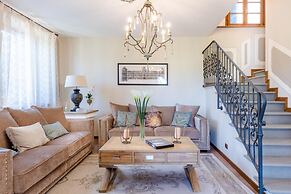 Nonna Bianca Farmhouse