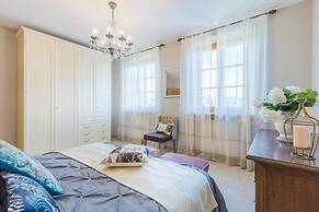 Nonna Bianca Farmhouse