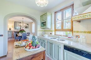 Nonna Bianca Farmhouse