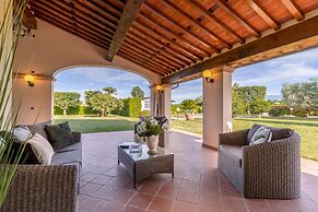 Nonna Bianca Farmhouse