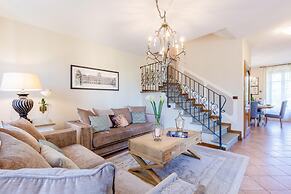 Nonna Bianca Farmhouse