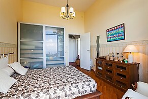 Villa The Stone on the Sea