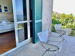 Villa The Stone on the Sea