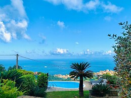 Villa The Stone on the Sea