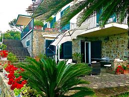 Villa The Stone on the Sea