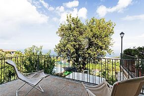 Villa The Stone on the Sea