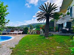 Villa The Stone on the Sea