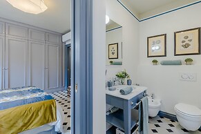 Gimber Tales a First Floor Apartment