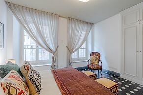 Gimber Tales a First Floor Apartment