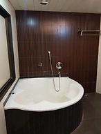 Hotel Udayanraje Palace