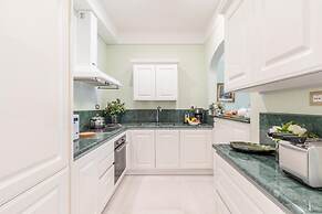 The Duchess Chambers the Luxury Grand 3 Bedrooms