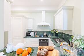 The Duchess Chambers the Luxury Grand 3 Bedrooms