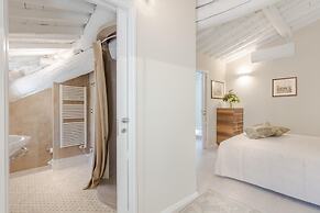 The Duchess Chambers the Luxury Grand 3 Bedrooms