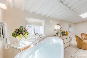 The Duchess Chambers the Luxury Grand 3 Bedrooms