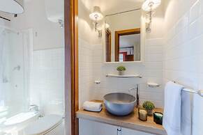 Villa Borbone - Perched on the Lucca Hills