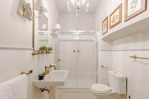 Villa Borbone - Perched on the Lucca Hills