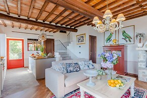 Villa Borbone - Perched on the Lucca Hills